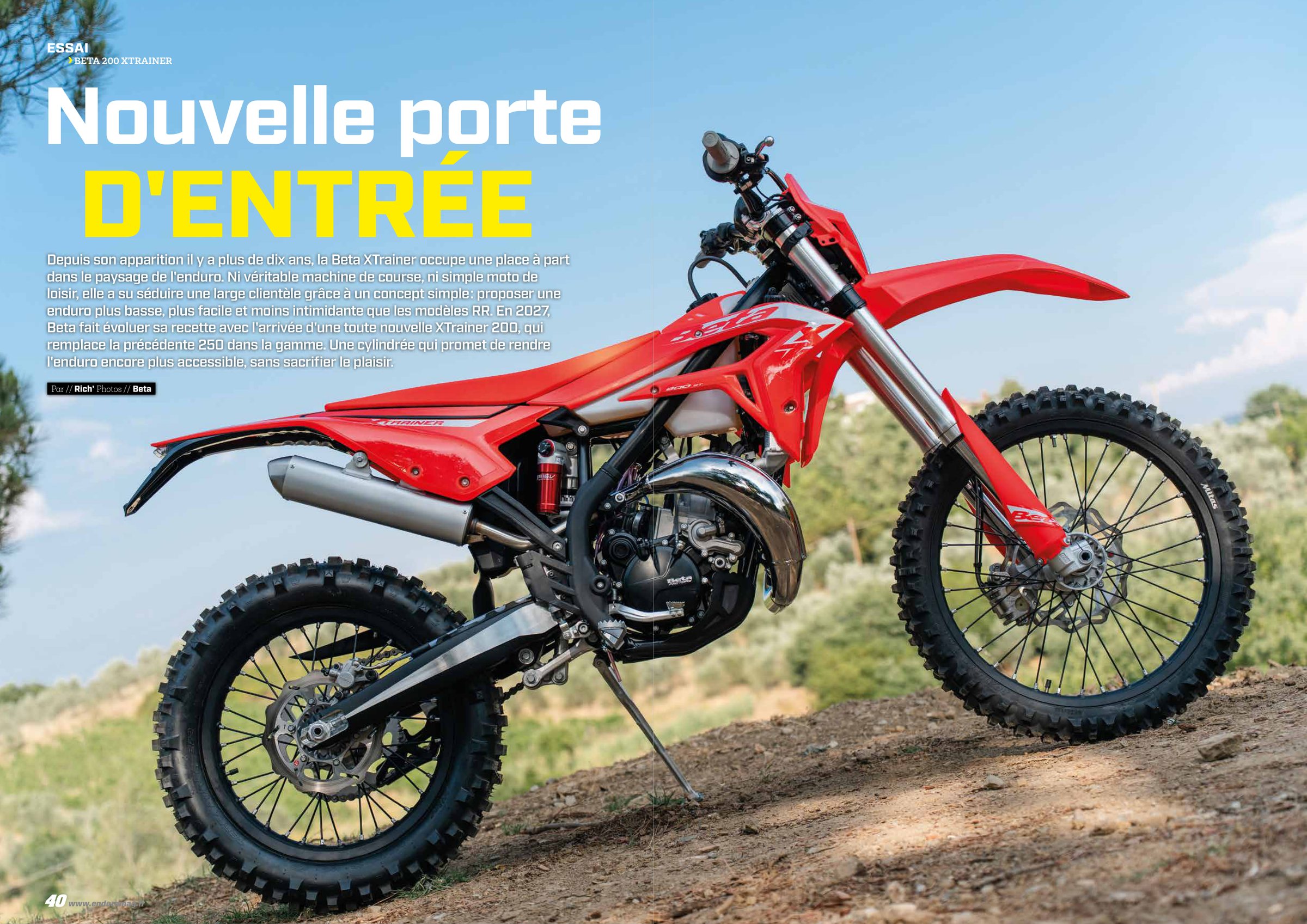 Double page de l'essai de la Beta 200 XTrainer dans Enduro Magazine n°141